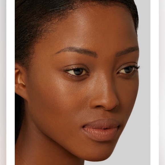 🆕 BOBBI BROWN Bronzing Powder (Deep 4) - Picture 5 of 11